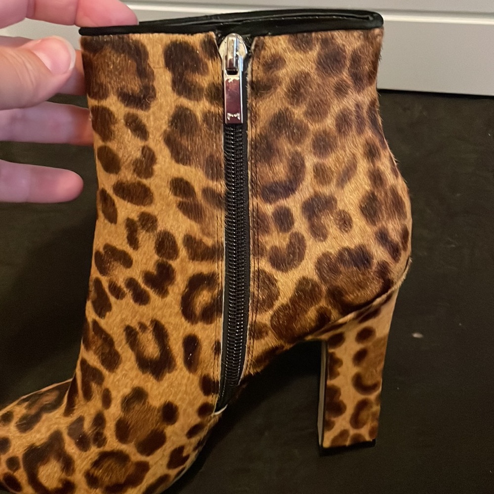 Marc Fisher Women's Mayaely Calf Hair High-Heel Booties SZ 9 EUC - Picture 7 of 13